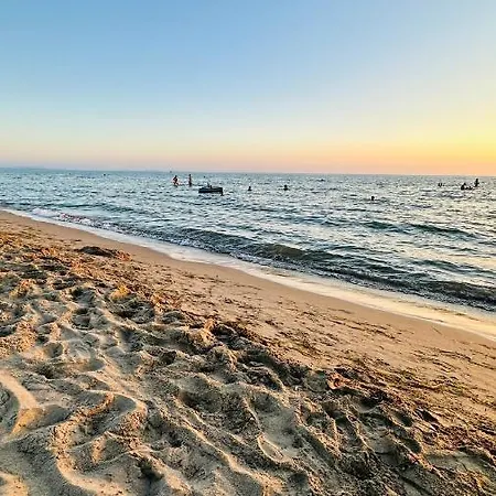 Deluxe Garden At Marea * غوليم