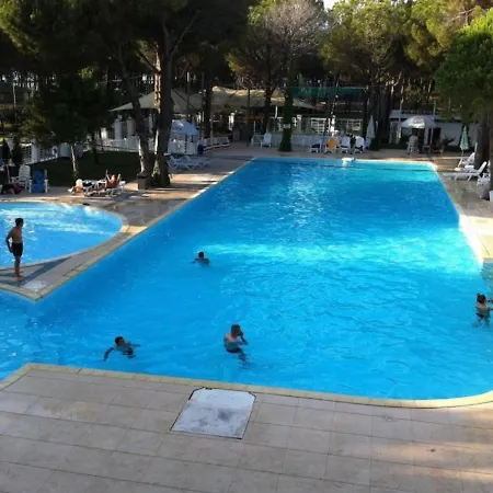 Deluxe Garden At Marea * غوليم