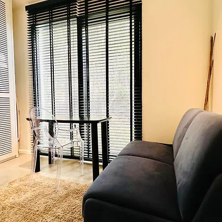 شقة Deluxe Garden At Marea غوليم