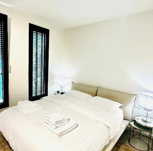 Deluxe Garden At Marea Golem (Tirana)