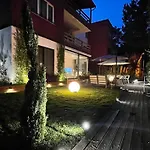 Deluxe Garden At Marea Apartmán *