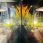 Deluxe Garden At Marea 格勒姆