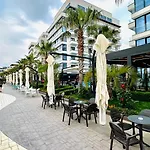 Deluxe Garden At Marea