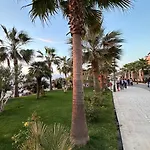 Deluxe Garden At Marea Golem (Tirana)