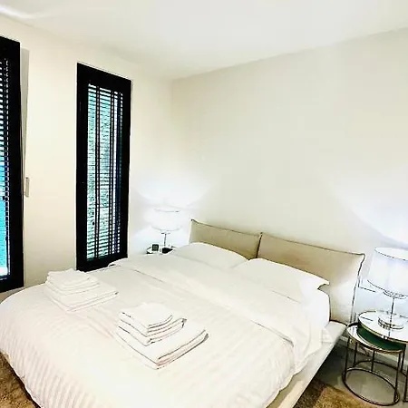 Deluxe Garden At Marea 골렘
