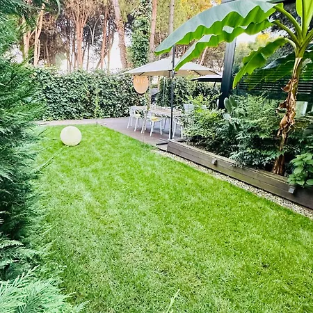 Deluxe Garden At Marea