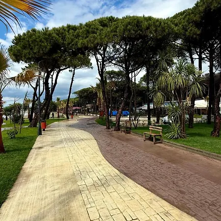 Deluxe Garden At Marea * Golem (Tirana)