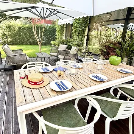 Deluxe Garden At Marea *