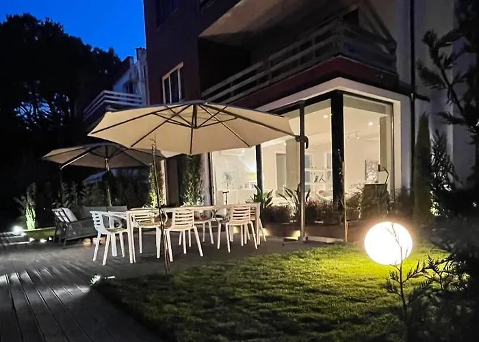 아파트 Deluxe Garden At Marea