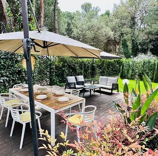 아파트 Deluxe Garden At Marea *