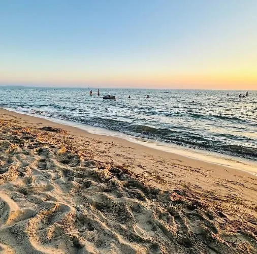 Deluxe Garden At Marea * 골렘