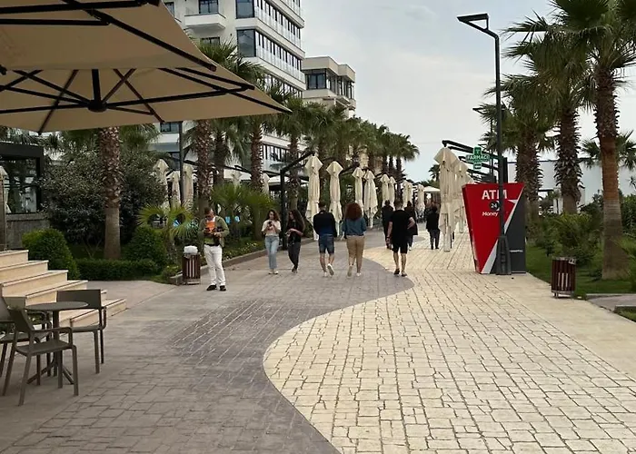 아파트 Deluxe Garden At Marea *